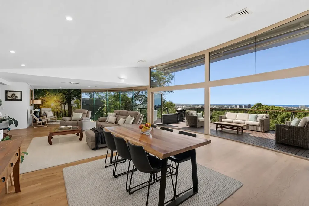 Buderim 5chambre Prime Location with Stunning Ocean Views