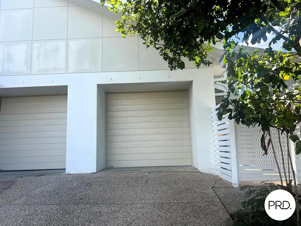 2/33 Sea Prince Circuit, Clinton, QLD 4680