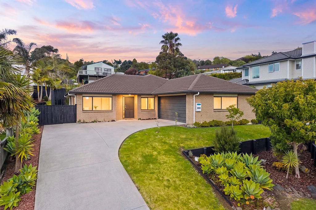 Stanmore Bay 3Moenga Solid & Sunny - Single level living