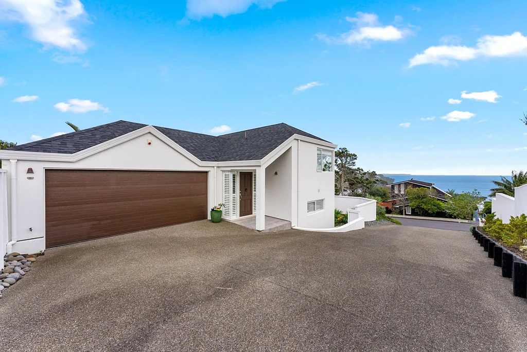 Murrays Bay 3Phòng ngủ Wide Sea Views, Rangitoto College Zone