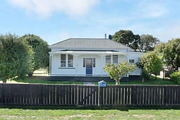 40 Follett Street, Marton
