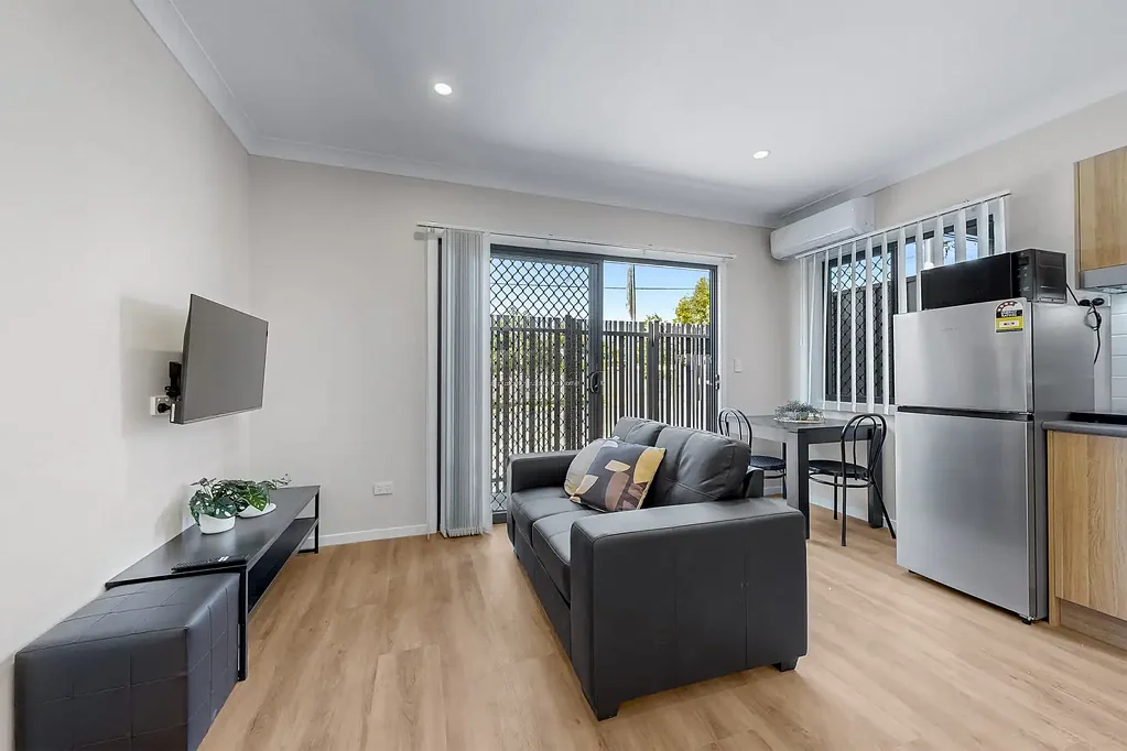 Affordable Designer Unit – Price Reduction!