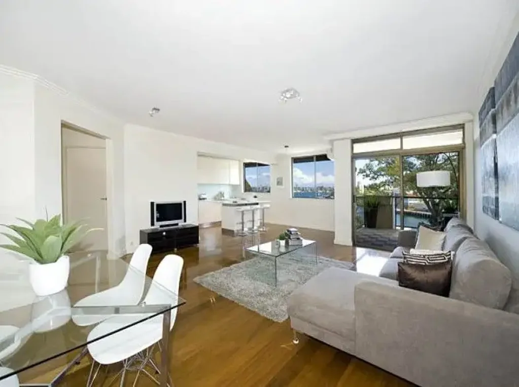 Harbourside Living with Sweeping Sydney Views