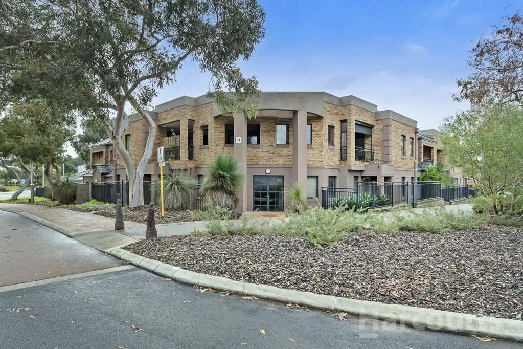 1/9 Lakeside Drive, Joondalup, WA 6027