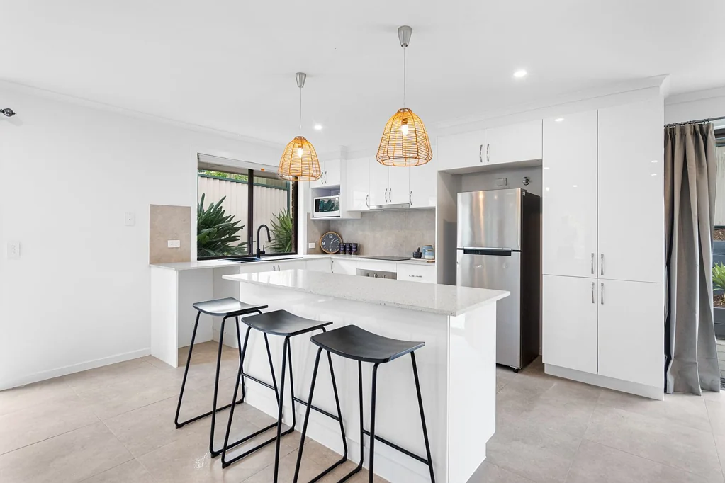 7/11 Hoya Court, Labrador, QLD 4215