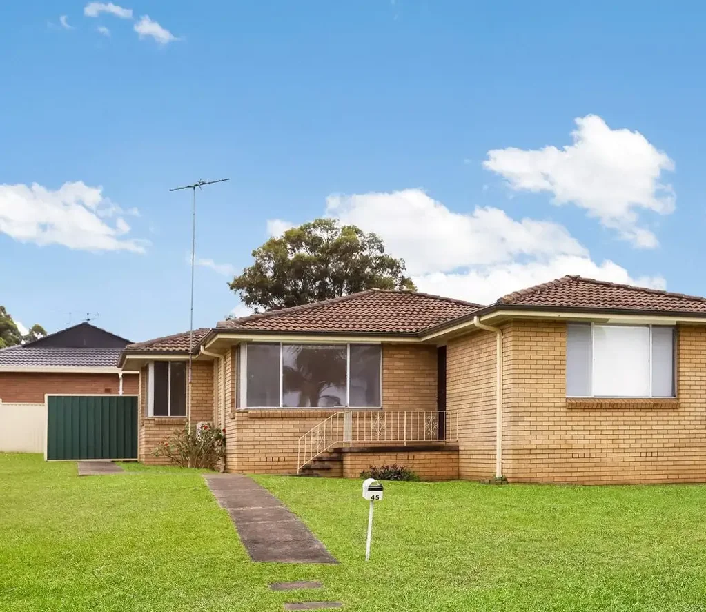 Corner block family home