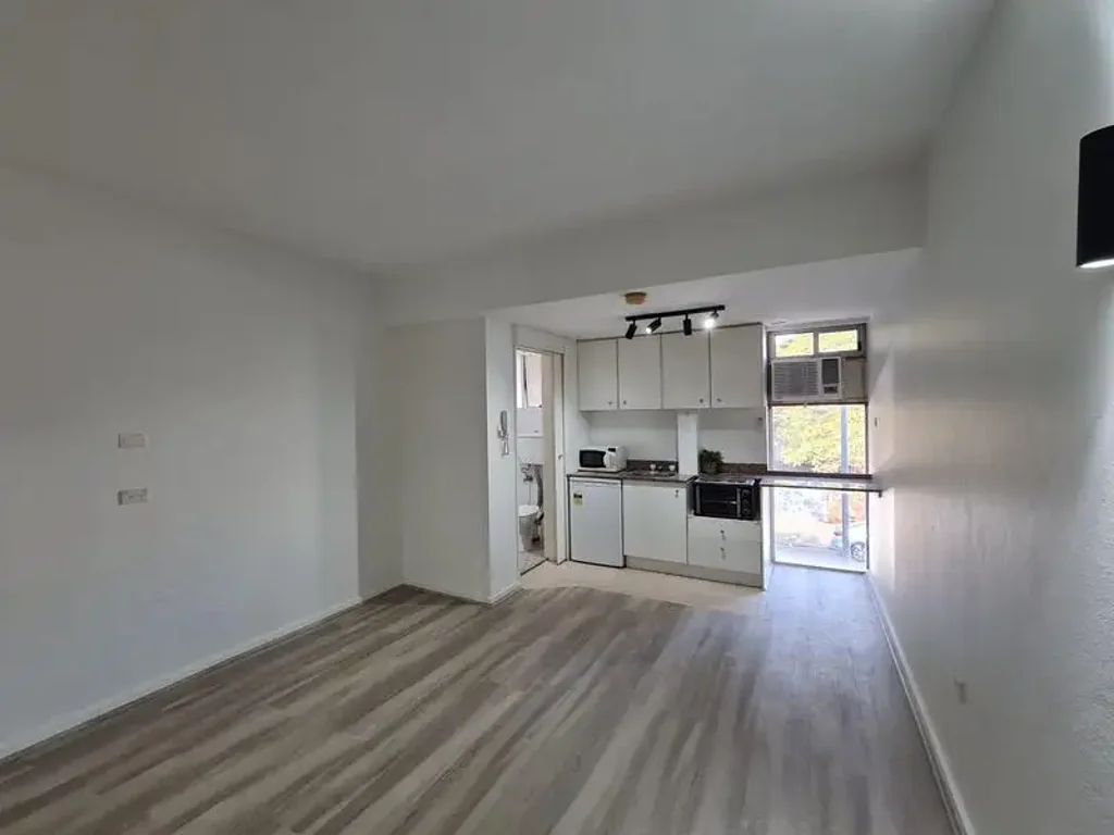 Modern Studio In Prime Location