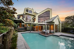 25 Bucklands Beach Road, Bucklands Beach