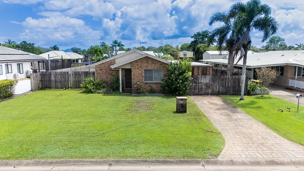 9 Carnation Street, Proserpine, QLD 4800