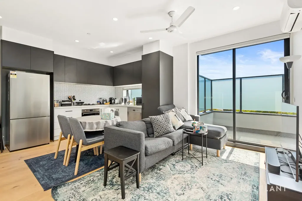 Ringwood 2 Bedroom Chic living in a lifestyle hub.
