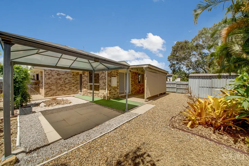 2 Yaldara  Crescent, New Auckland, QLD 4680