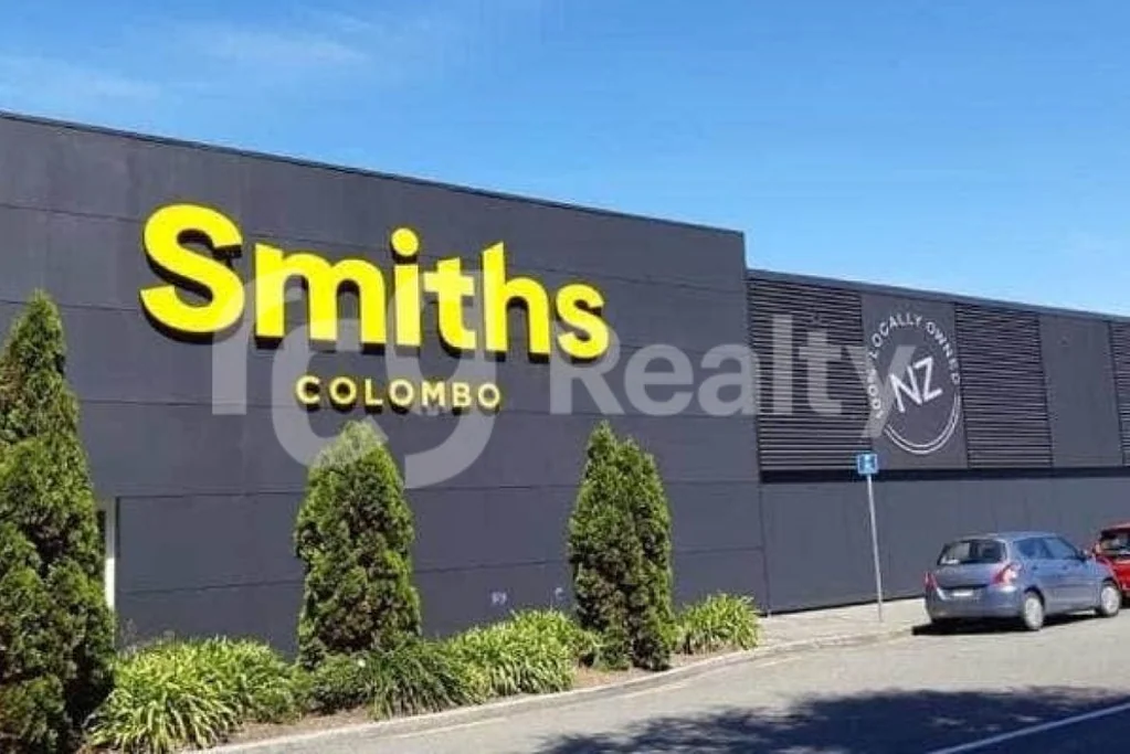Sydenham Large Format Retail Space Available for Lease