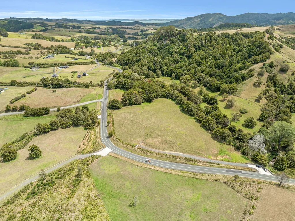 Makarau 2.06 Hectares of Pure Potential - New Price