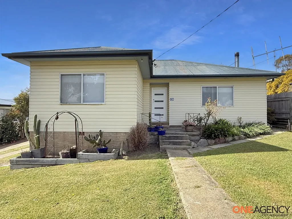 28 Iris Street, Bombala, NSW 2632