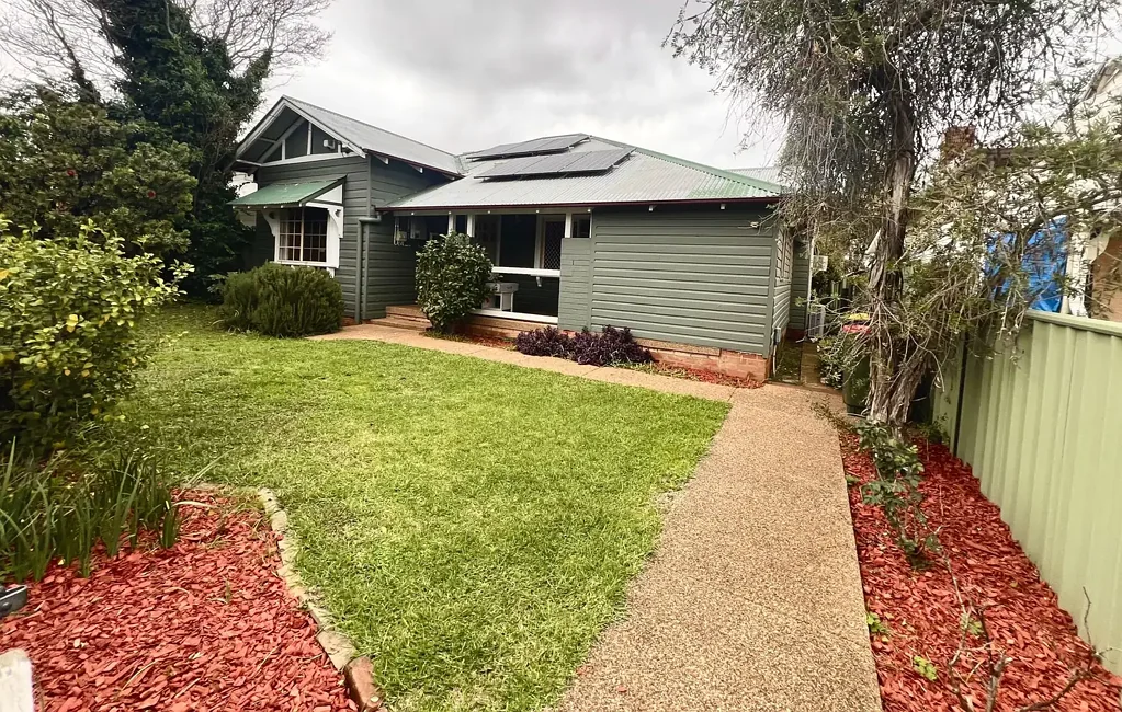 Dubbo 4房  Character & Convenience in Central Dubbo!