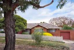 2/139 Hargraves Street, Castlemaine