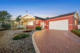 28 Loupe Crescent, Leopold