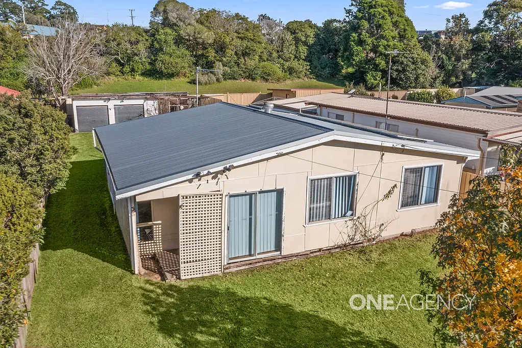 Greenwell Point 3 Bedroom ENDLESS POTENTIAL BY THE WATER