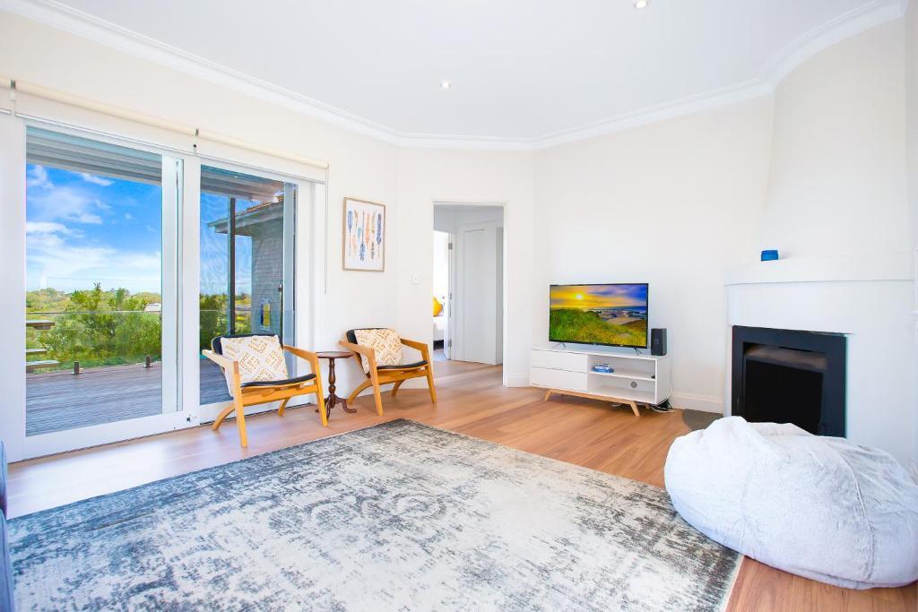 7 CAWARRAH RD, MIDDLE COVE NSW 2068, 0 Bedrooms, 0 Bathrooms, House