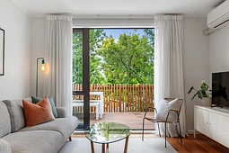 3 Woodside Avenue, Northcote