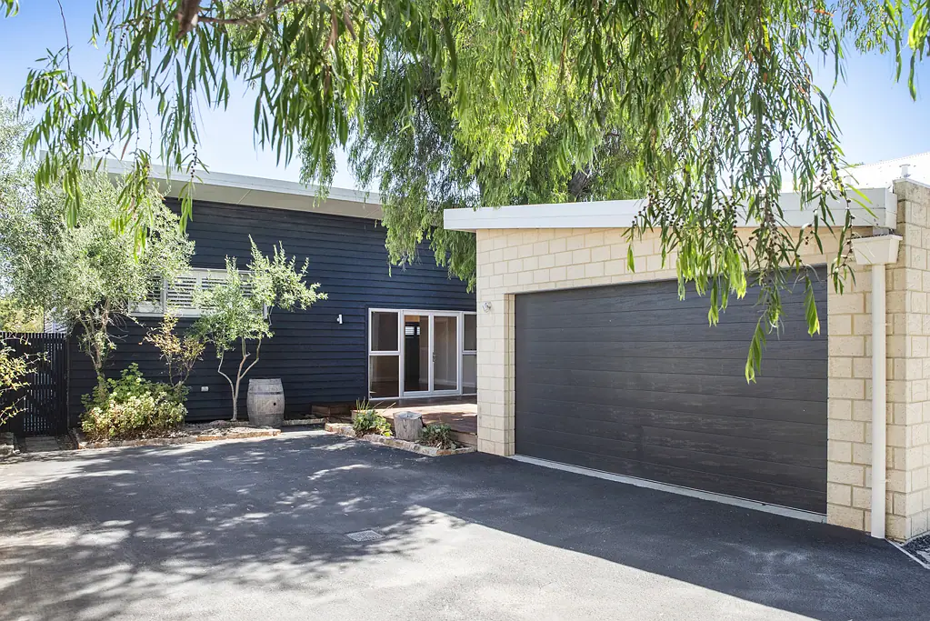 33a Thomas Street, West Busselton, WA 6280