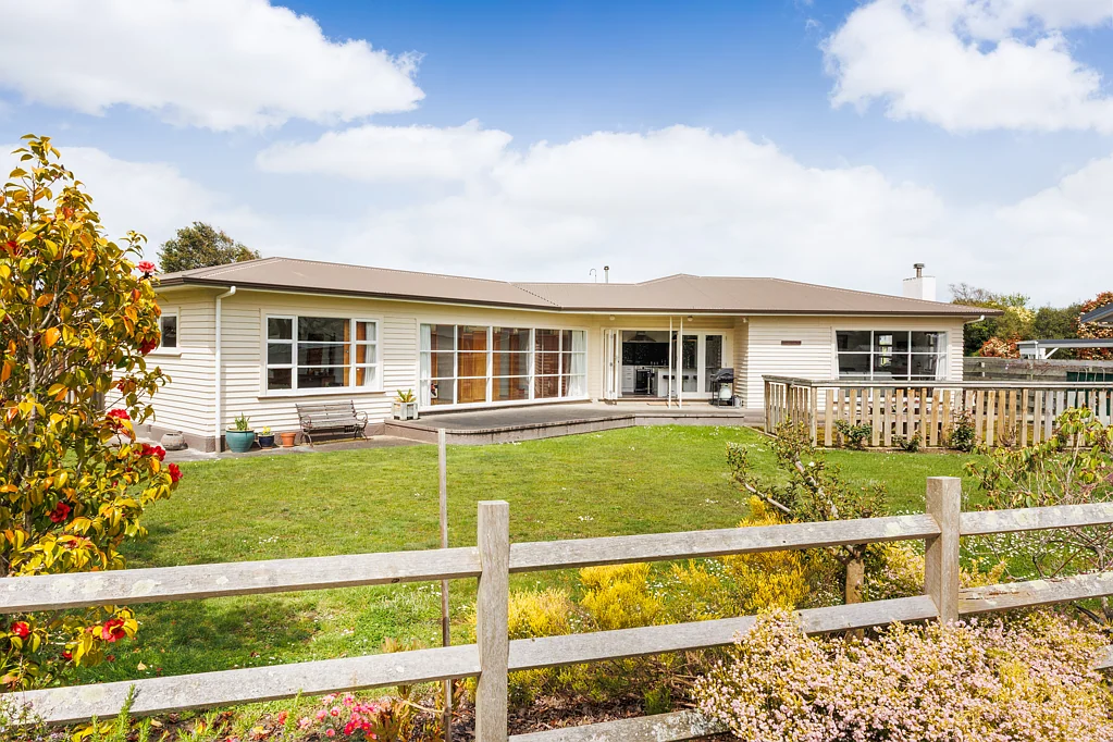 117 Derby Street, Feilding, Manawatu, Manawatu-Wanganui