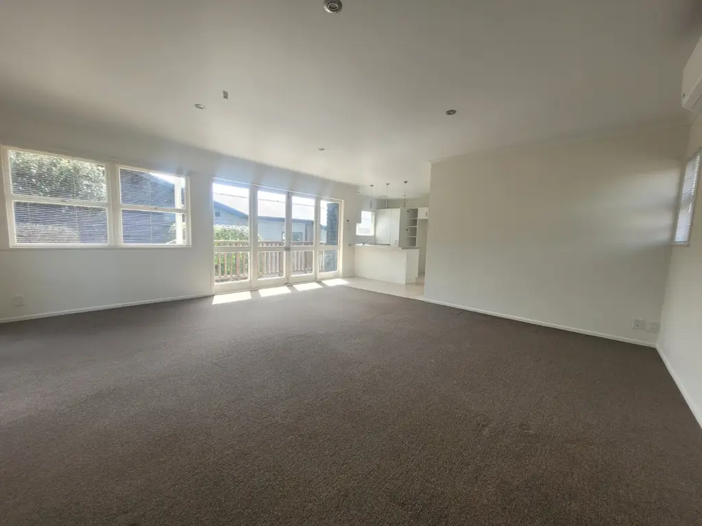 Large spacious 5 Bedroom home
