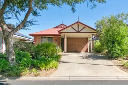 10 Smugglers Drive, Seaford Rise