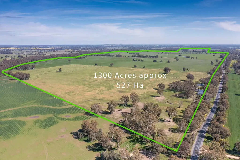 1 Ballintine Road, Stewarton, VIC 3725