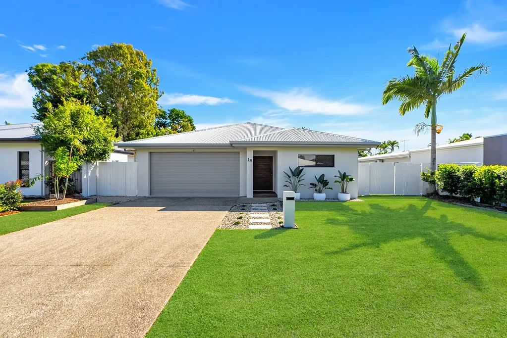 Coastal Beach Style Home | Trinity Beach