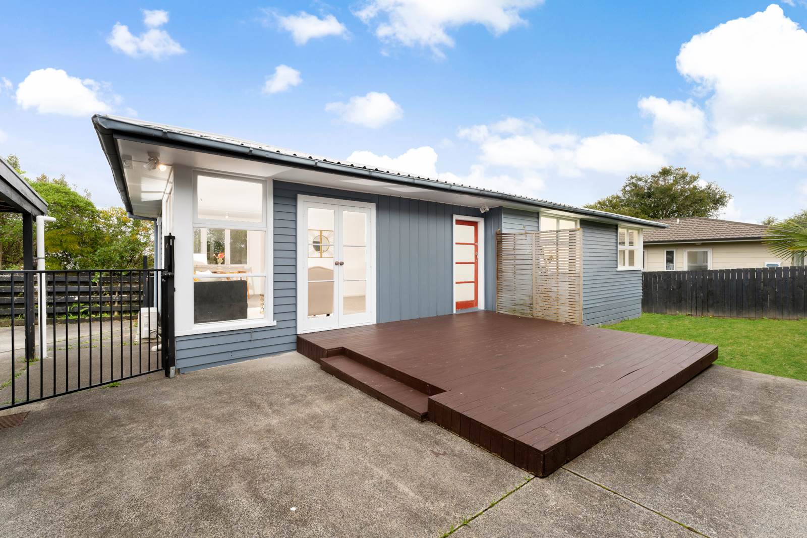 2/20 Crosby Road, West Harbour, Auckland - Waitakere, 3 Bedrooms, 1 Bathrooms, House