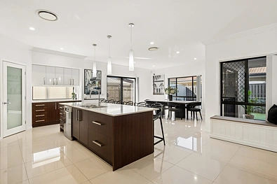 8 Foxwood Circuit, Wakerley, QLD 4154, 5 slaapkamers, 3 badkamers, House