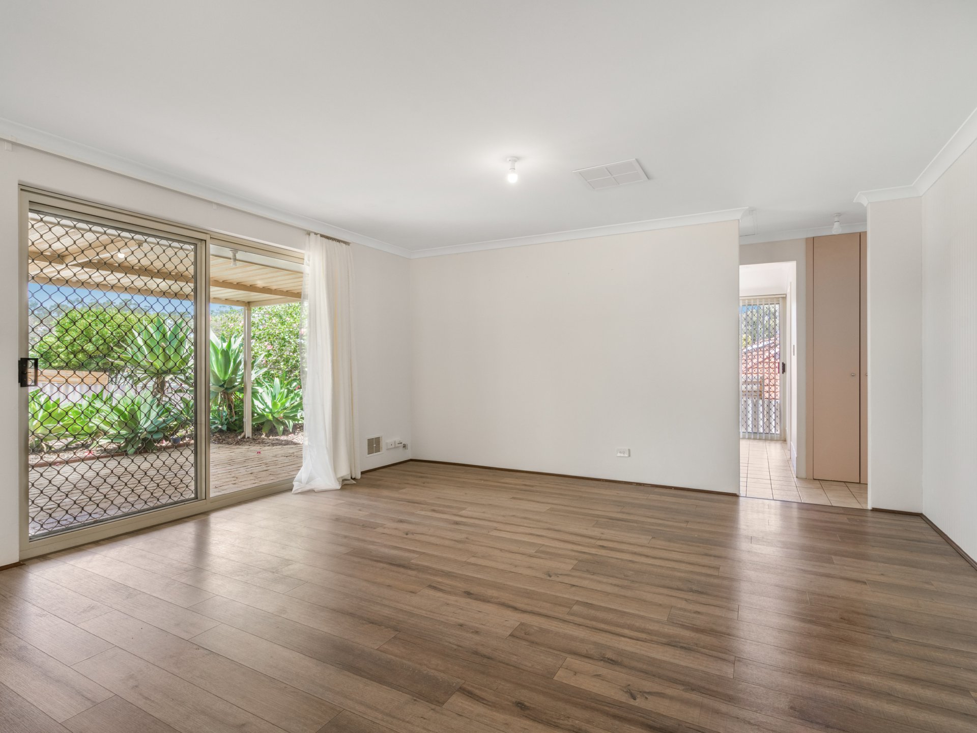 12 HAMPSHIRE GDNS, PARMELIA WA 6167, 0房, 0浴, House