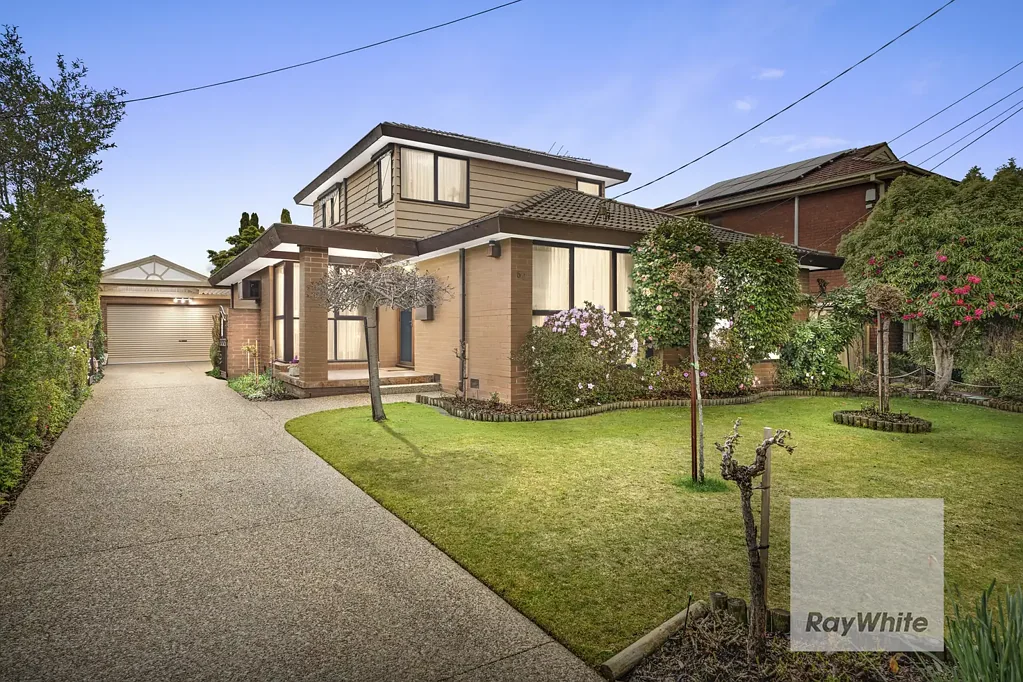 Bundoora 4房 状况完美的永恒家庭魅力 Timeless Family Appeal in Pristine Condition