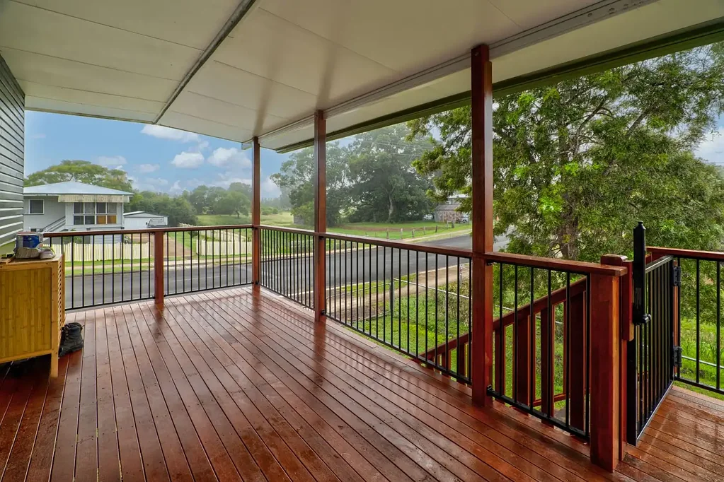 Lowood 4ਬੈੱਡਰੂਮ Owner Wants OFFERS!! Almost 1/2 an Acre just a Stones Throw to Town!