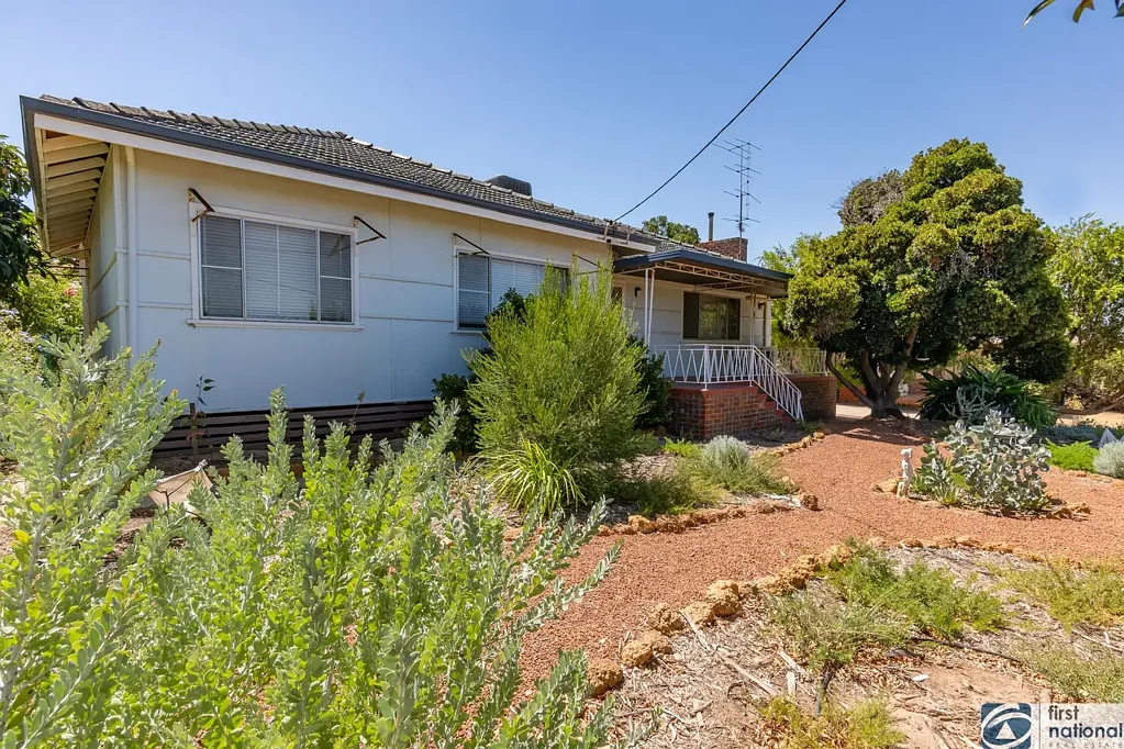 6 John Street, Northam, WA 6401