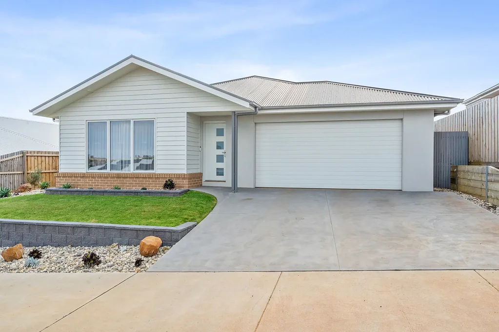 Warrnambool 4બેડરૂમ Modern living in a fantastic location!