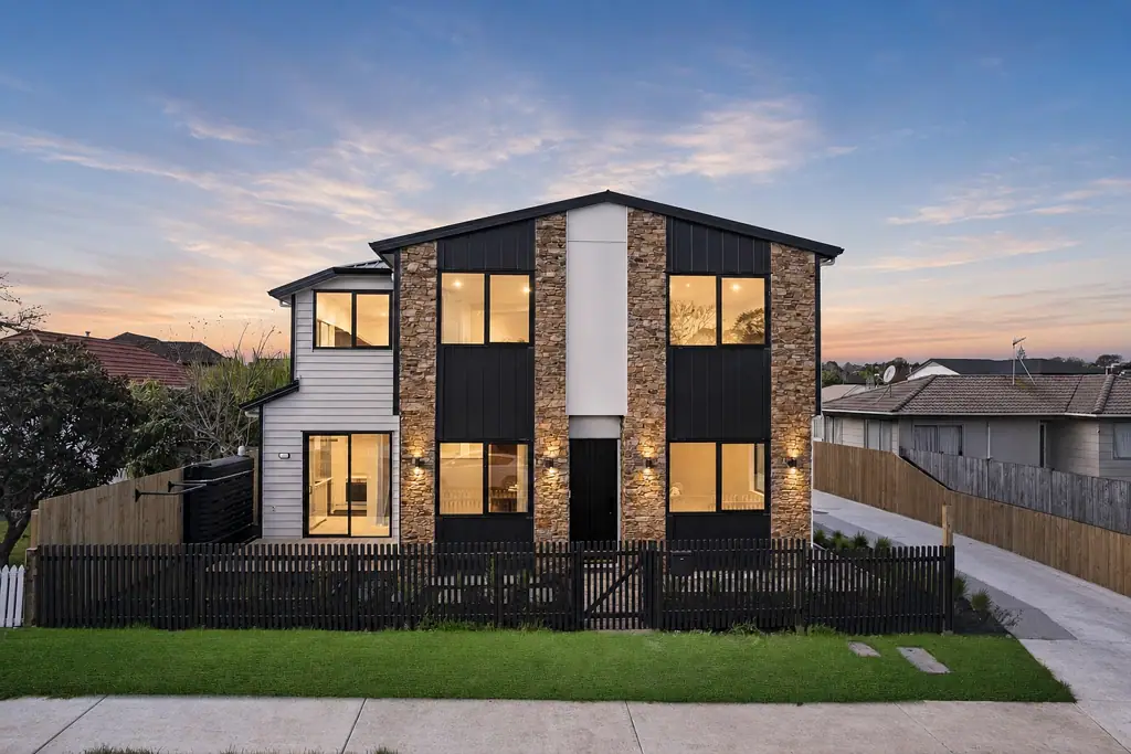 Half Moon Bay 3房  Next Level Brand New in HMB