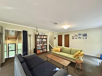 Peaceful Bush Retreat in Laingholm