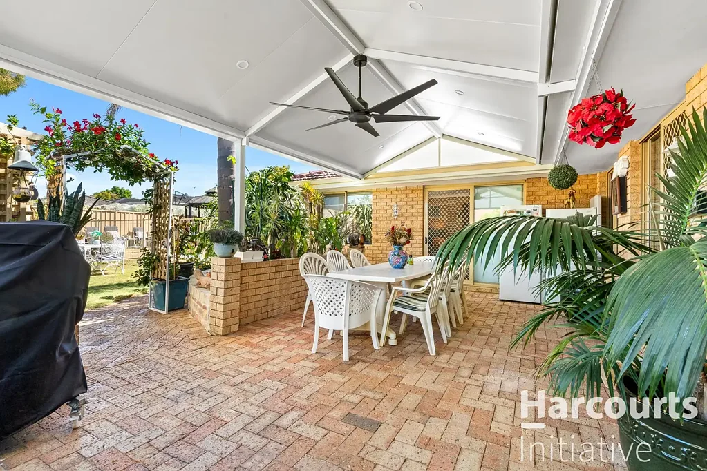 11 Teneriffe Place, Mirrabooka, WA 6061
