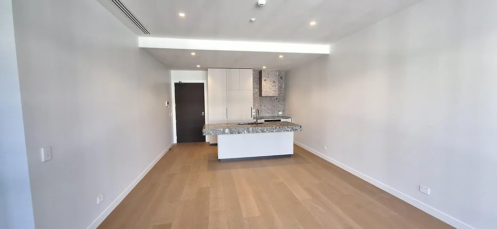Stylish Apartment  Excellent Location  Easy Access to CBD