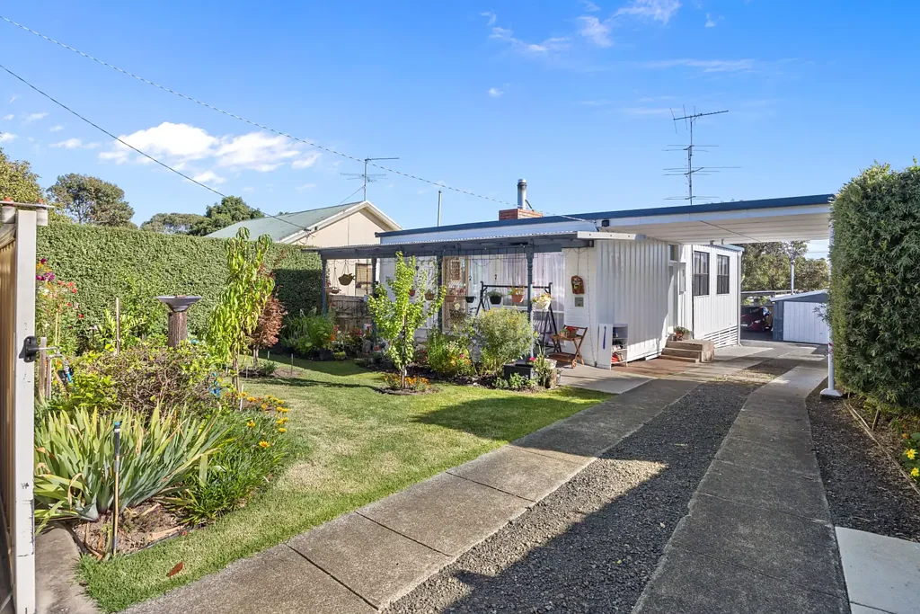 Leongatha 3 Bedroom LOVINGLY RENOVATED & A GREAT WAY INTO THE MARKET!