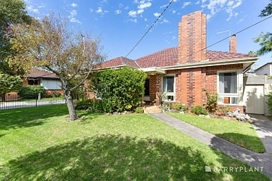 Mentone 3ਬੈੱਡਰੂਮ Timeless Character and Family Appeal in a Premium Beachside Setting