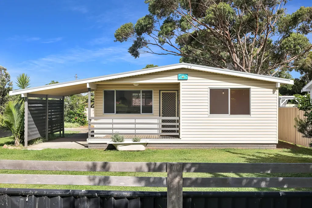 99 Prince Edward Avenue, Culburra Beach, NSW 2540