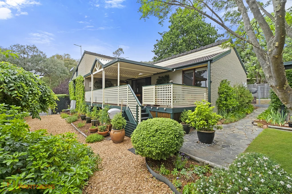 45 Holden Crescent, Wanniassa, ACT 2903
