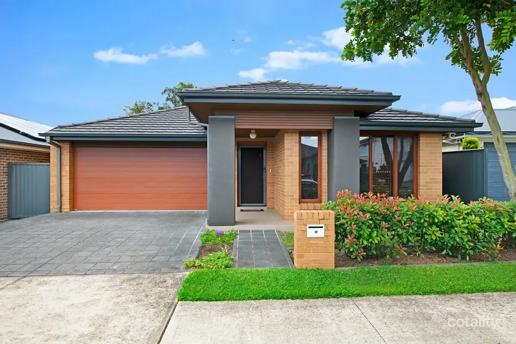 Ropes Crossing 3Moenga Spacious Family Living in a Quiet, Convenient Location