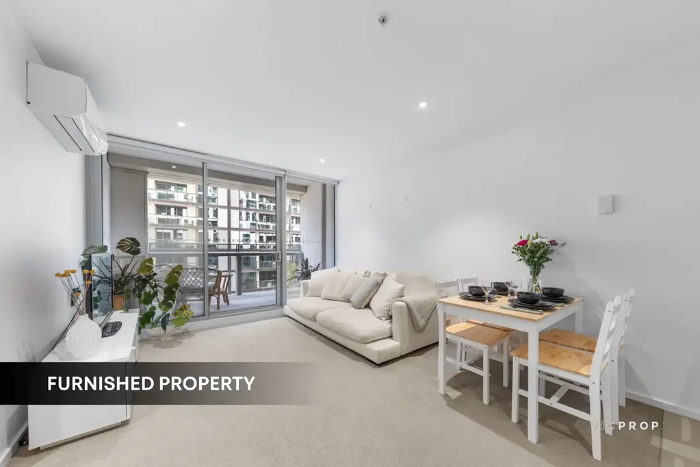 LIFESTYLE & LOCATION! IMMACULATE HOME!