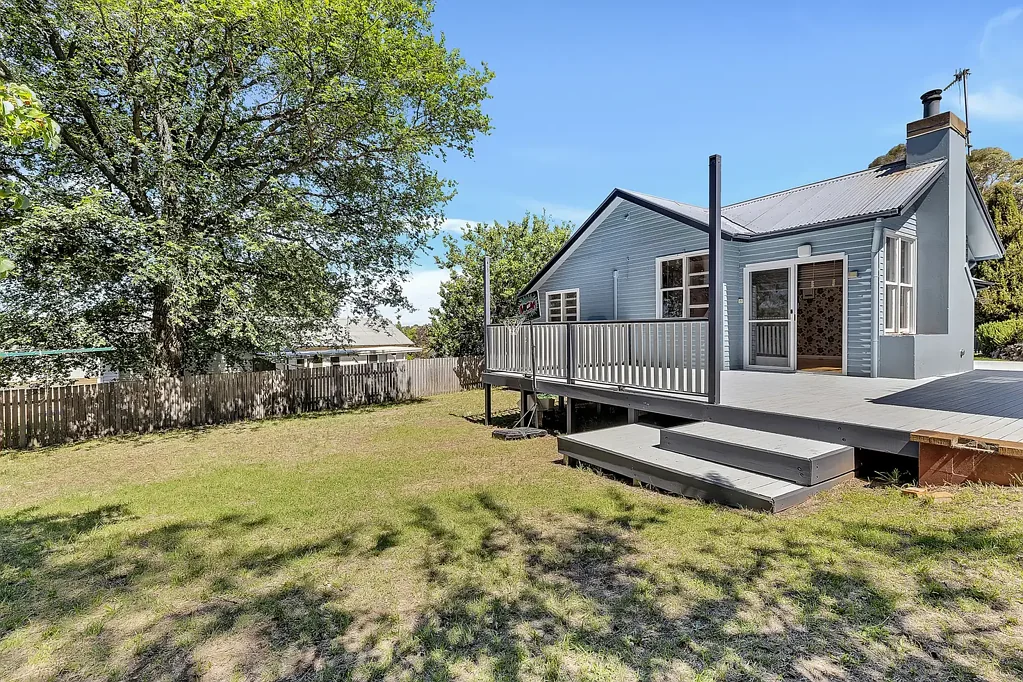 Cooma 3 Bedroom Appealing 3 bedroom home or investment opportunity