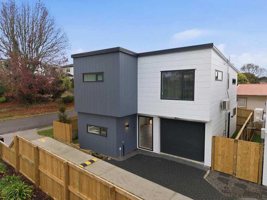 Brand New Modern Home with Space, Style and Co...