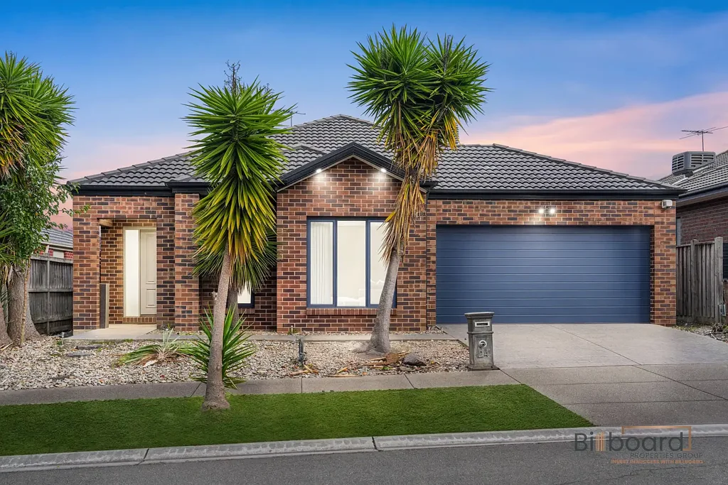 Craigieburn 3બેડરૂમ Nest or Invest in a Spacious Family Home in Prestigious Mt Ridley Estate